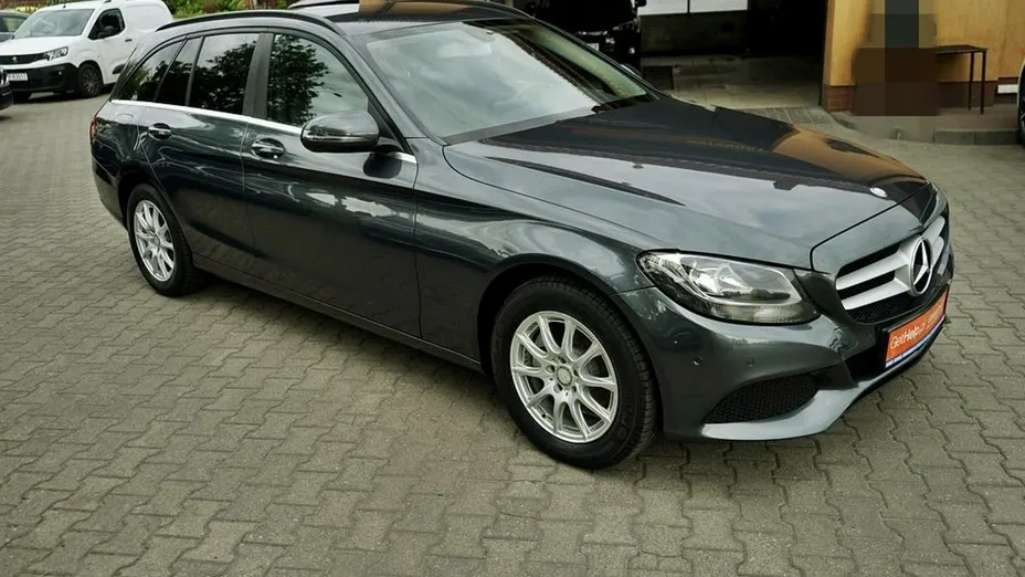 MERCEDES-BENZ C Klasa -
