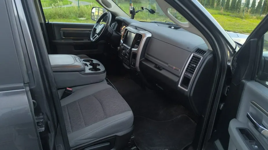 DODGE RAM -
