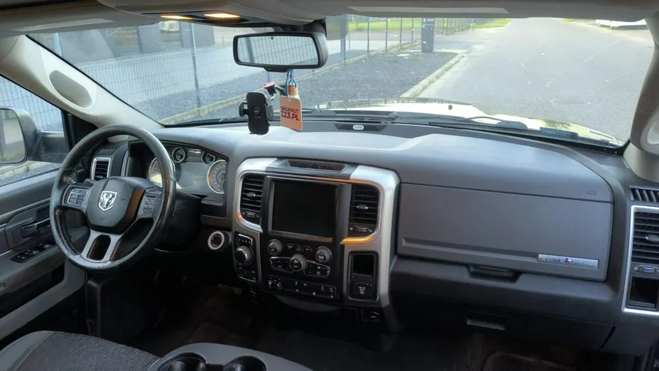 DODGE RAM -