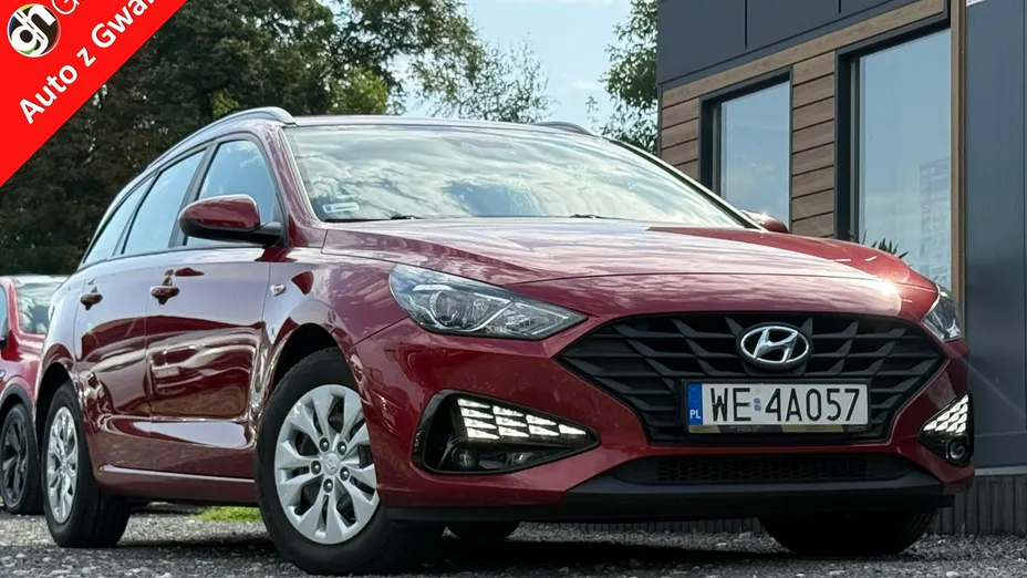 HYUNDAI i30 -