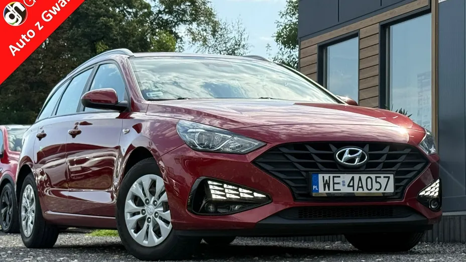 HYUNDAI i30 -