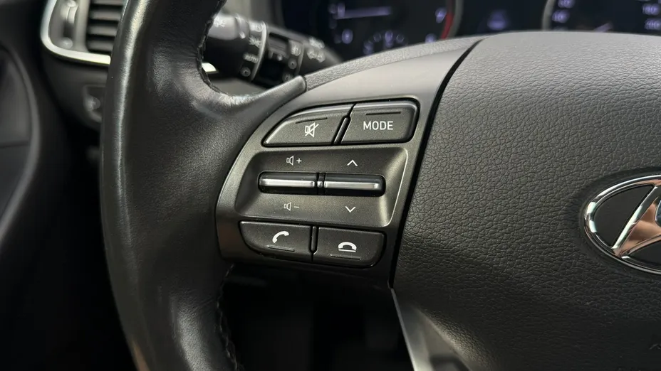 HYUNDAI i30 -