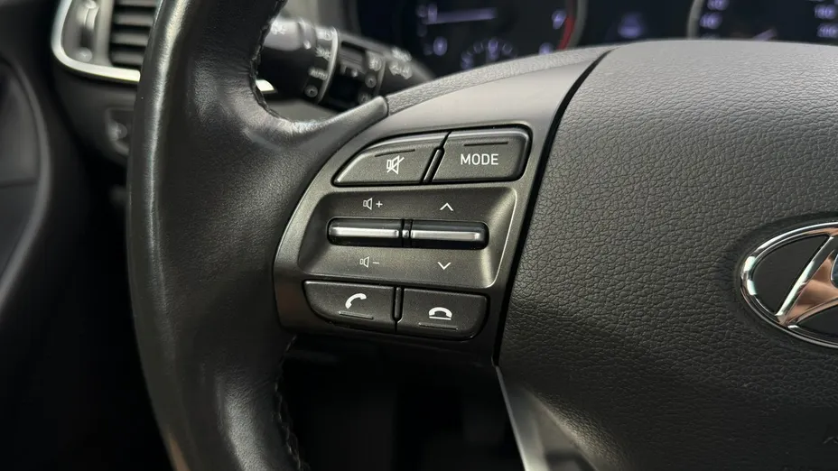 HYUNDAI i30 -