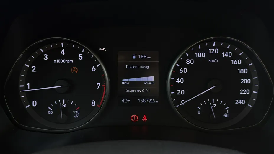 HYUNDAI i30 -