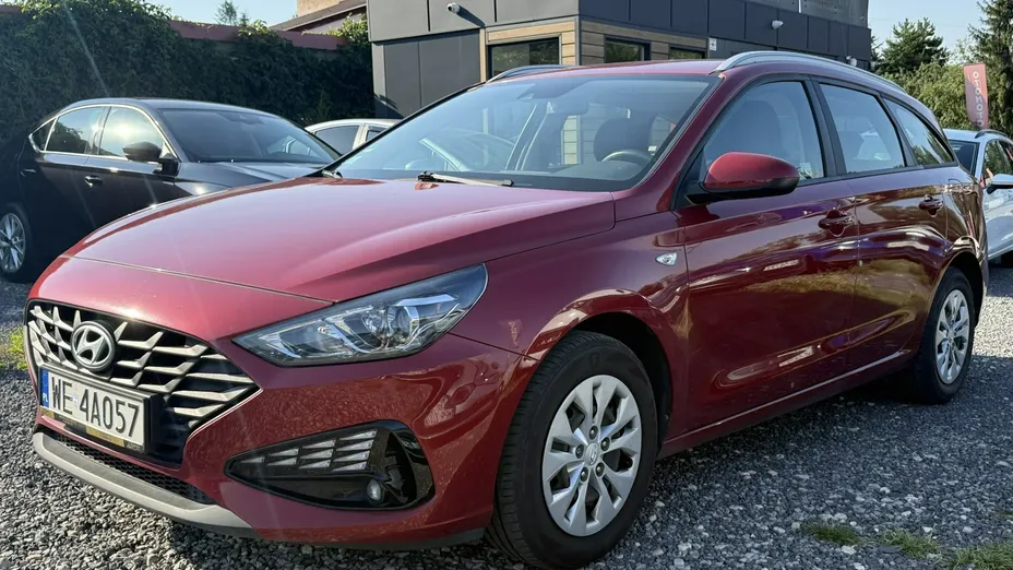 HYUNDAI i30 -