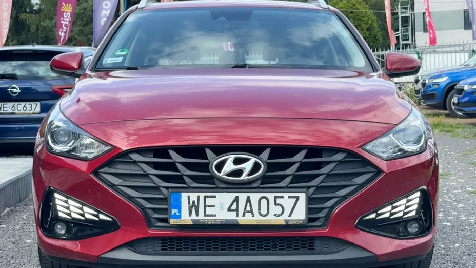 HYUNDAI i30 -