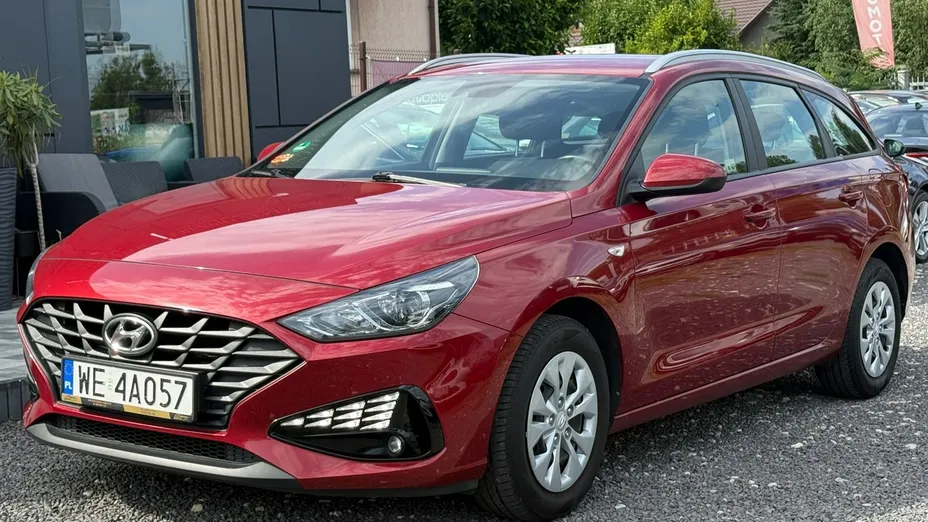 HYUNDAI i30 -