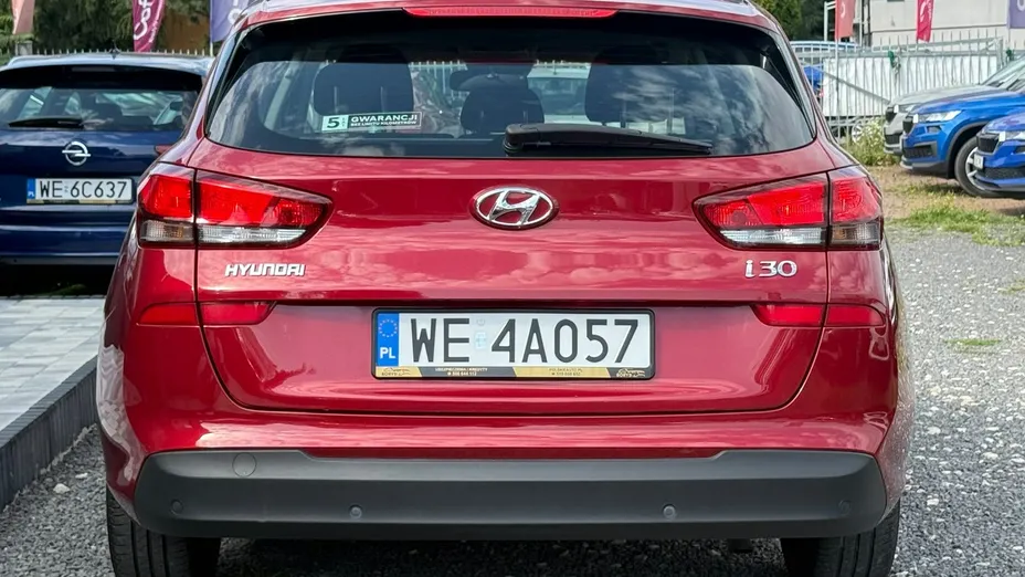 HYUNDAI i30 -