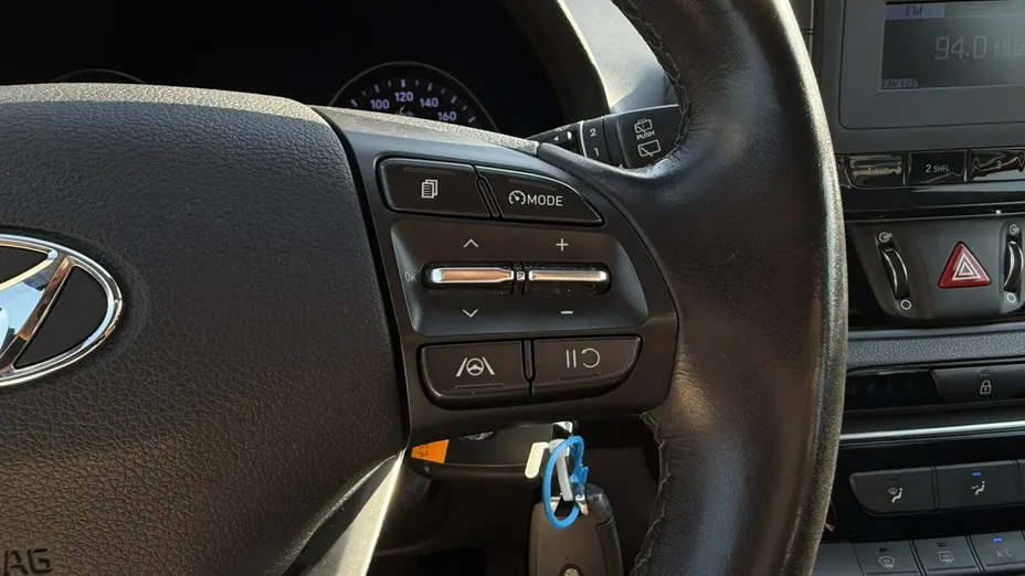 HYUNDAI i30 -