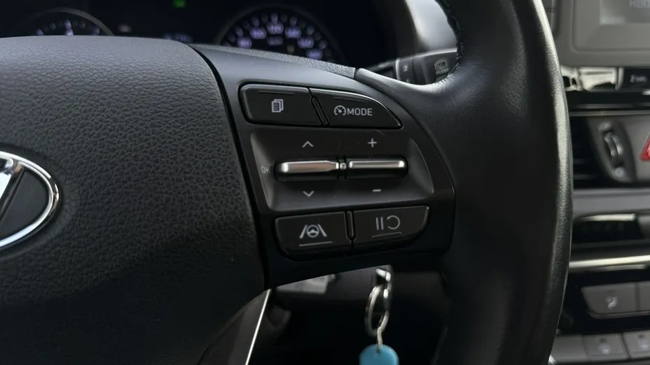 HYUNDAI i30 -