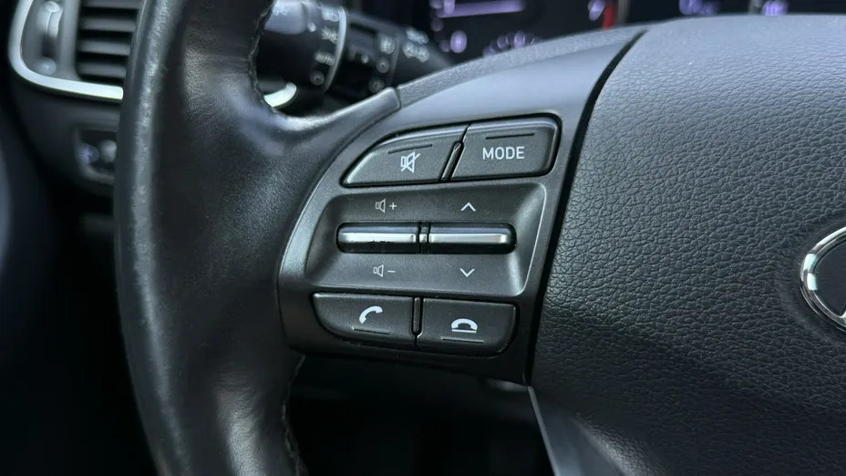 HYUNDAI i30 -