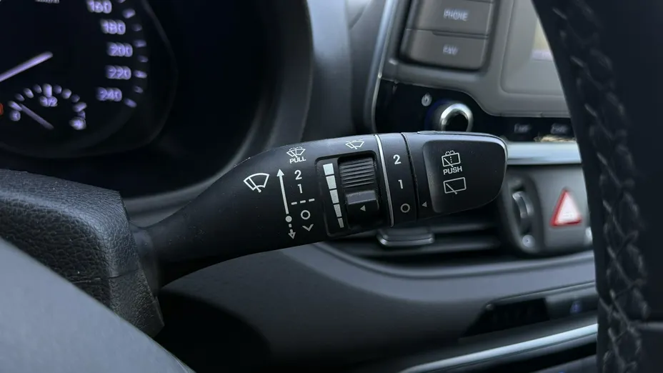 HYUNDAI i30 -