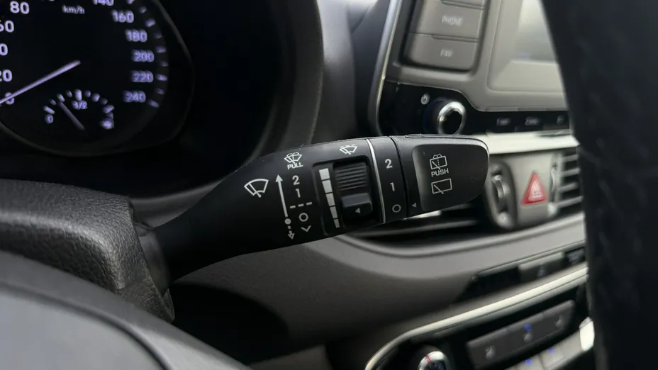 HYUNDAI i30 -