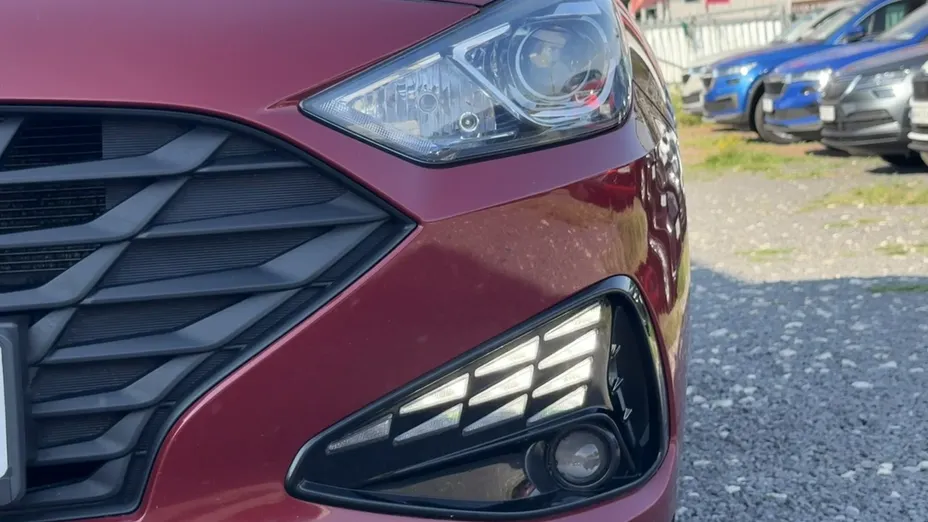 HYUNDAI i30 -