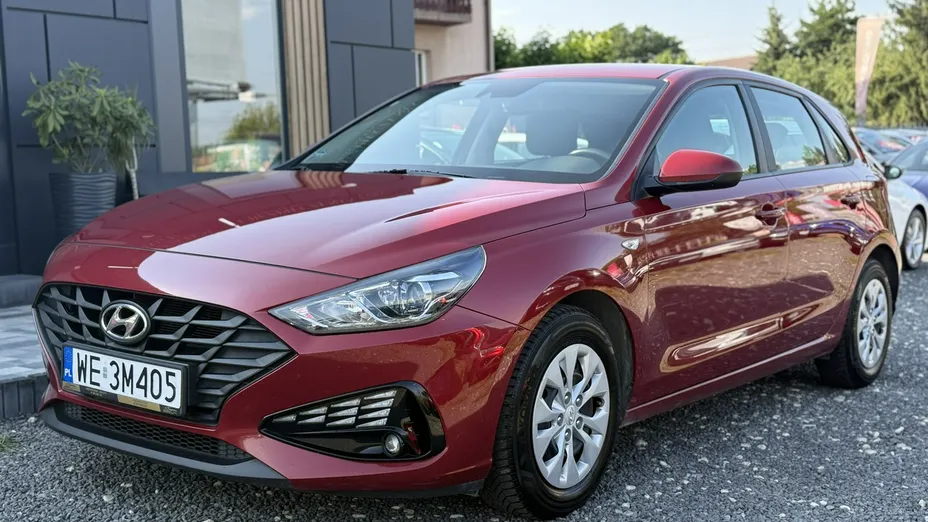 HYUNDAI i30 -
