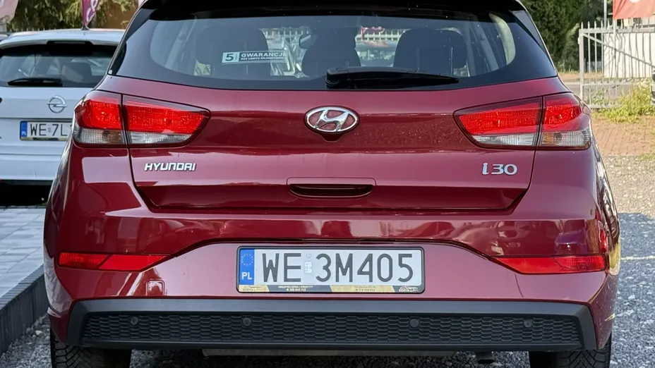 HYUNDAI i30 -
