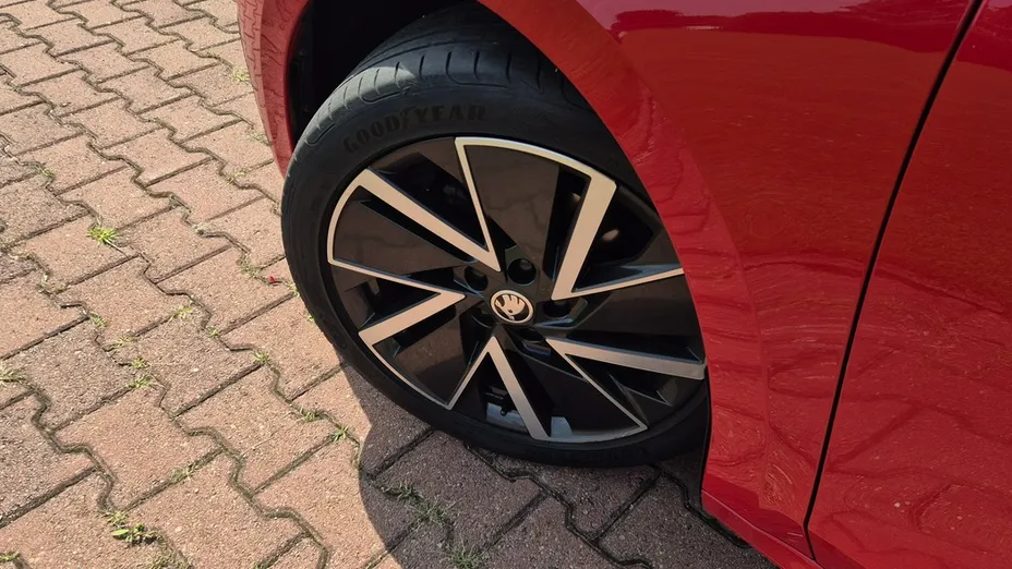 SKODA Octavia -
