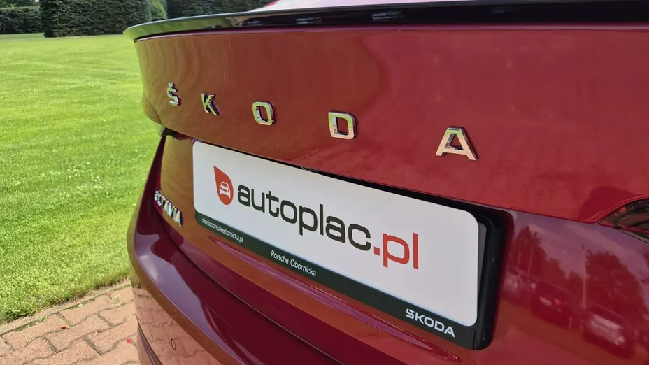 SKODA Octavia -