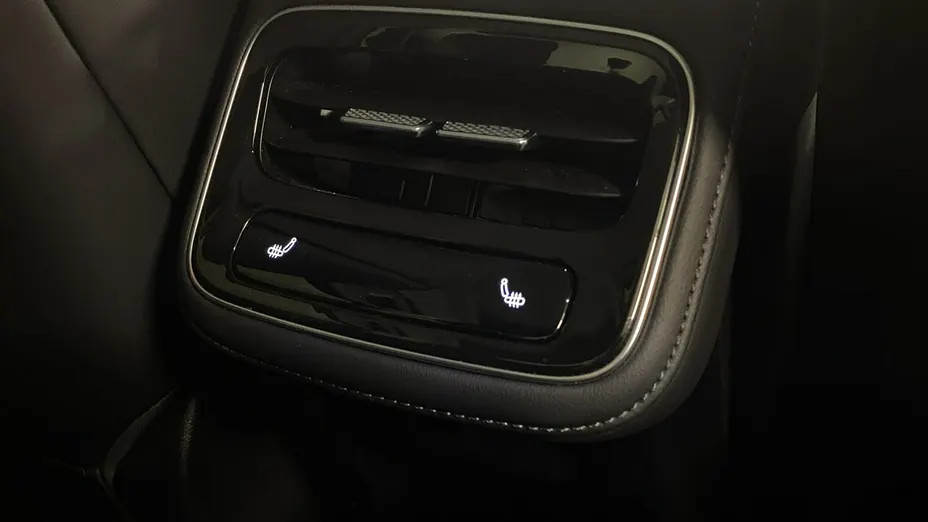 CHERY Tiggo 8 -
