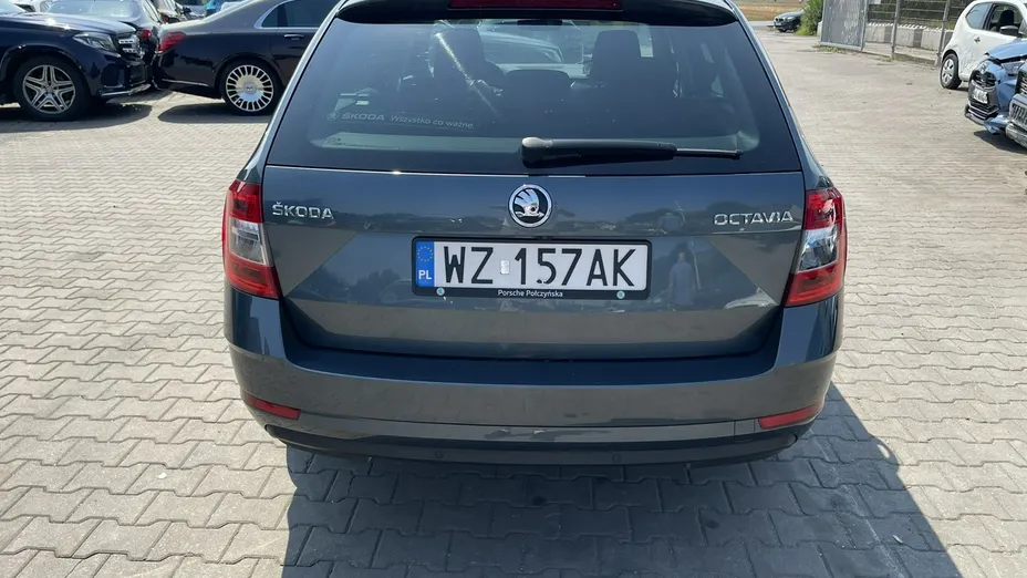 SKODA Octavia -