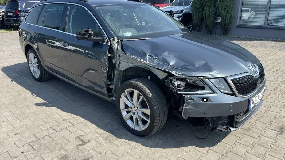 SKODA Octavia -