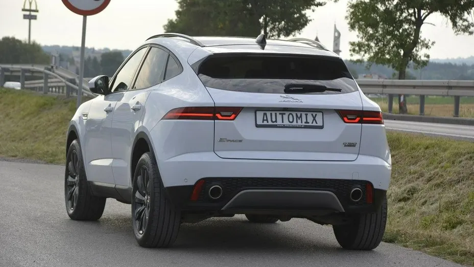 JAGUAR E-Pace -