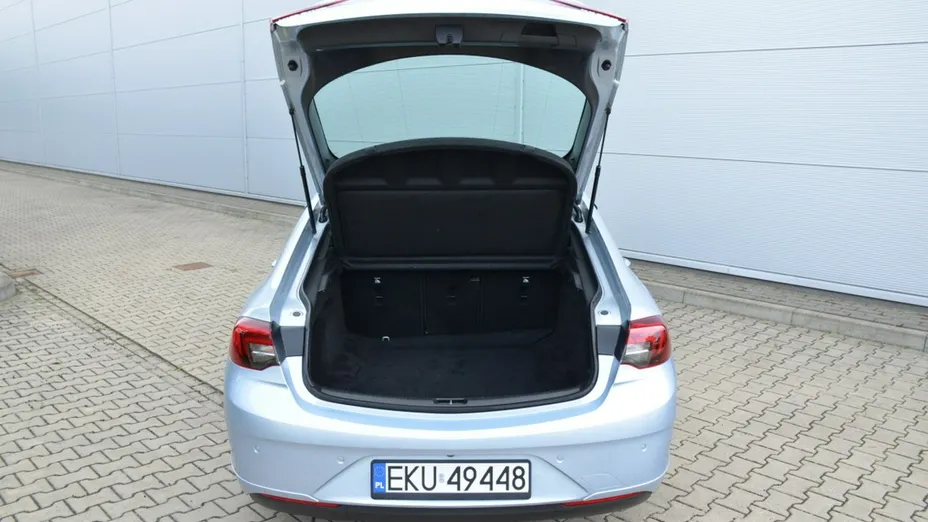 OPEL Insignia -