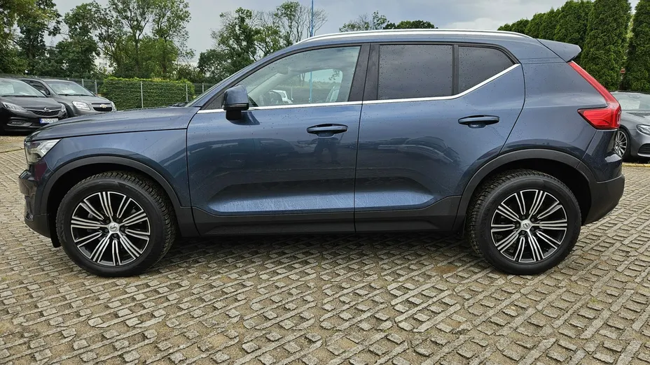 VOLVO XC40 -