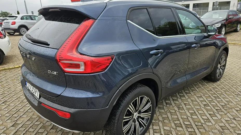 VOLVO XC40 -