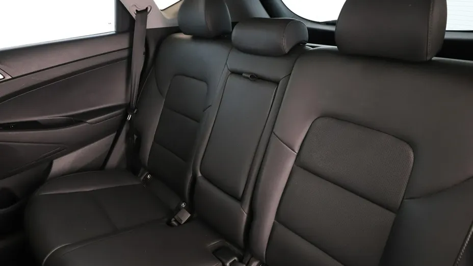 HYUNDAI Tucson -