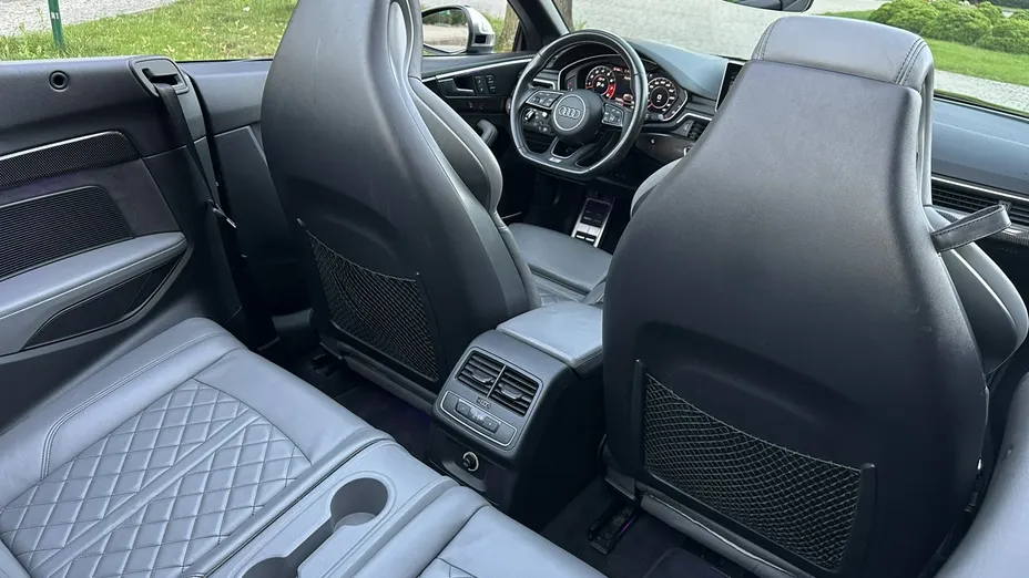 AUDI S5 Cabrio -