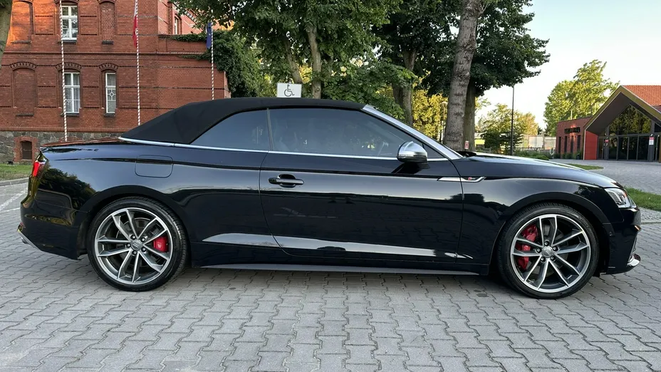 AUDI S5 Cabrio -