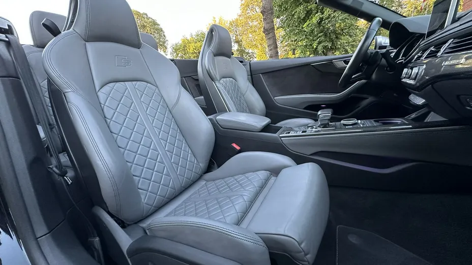 AUDI S5 Cabrio -