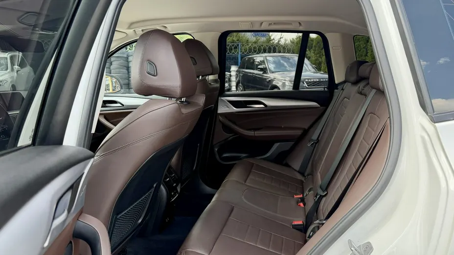 BMW X3 -