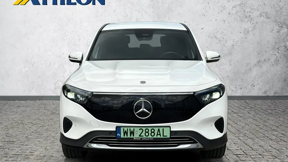 MERCEDES-BENZ EQB -