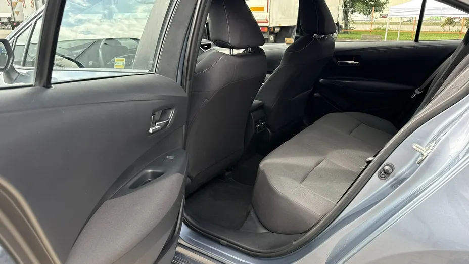 TOYOTA Corolla -