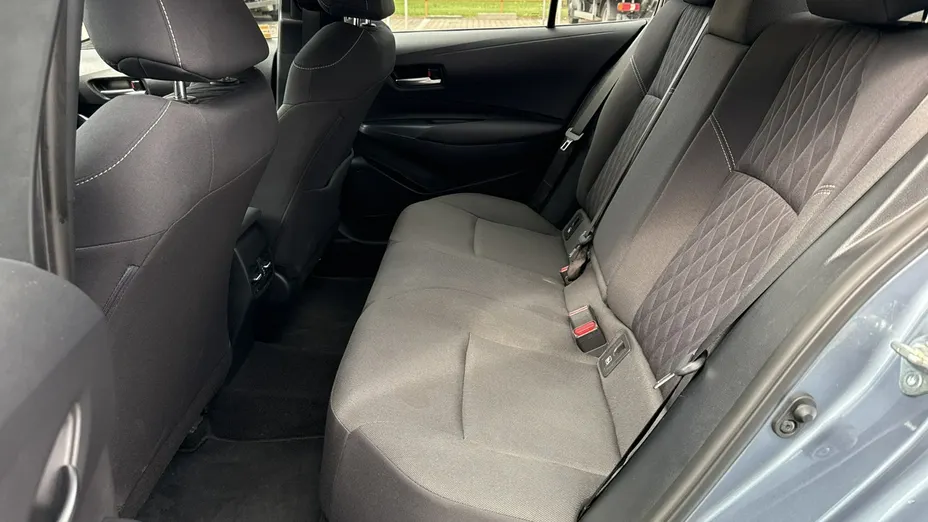 TOYOTA Corolla -