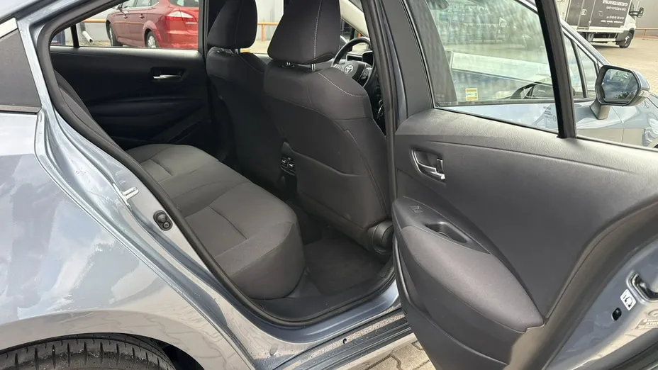TOYOTA Corolla -