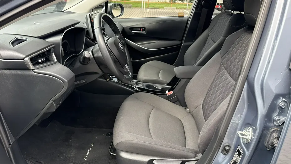 TOYOTA Corolla -