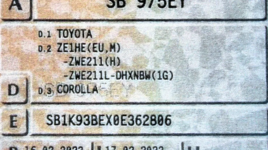 TOYOTA Corolla -