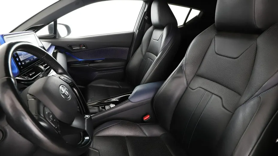 TOYOTA C-HR -