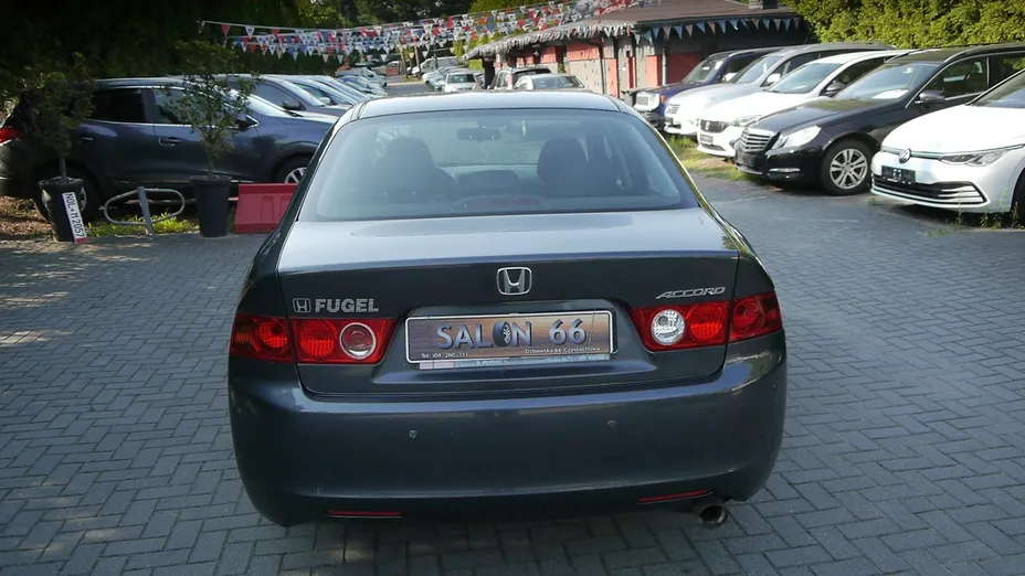 HONDA Accord -