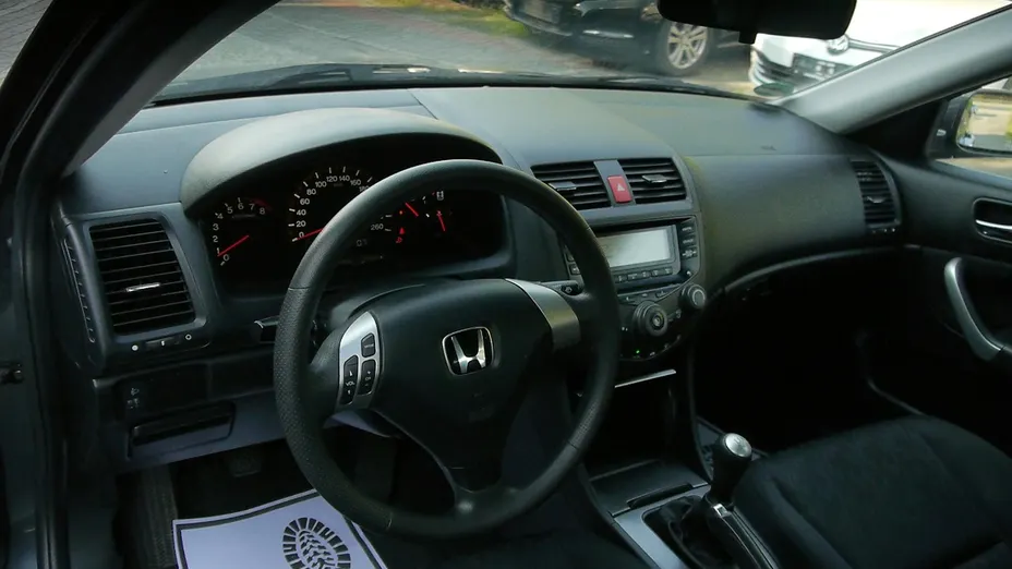 HONDA Accord -
