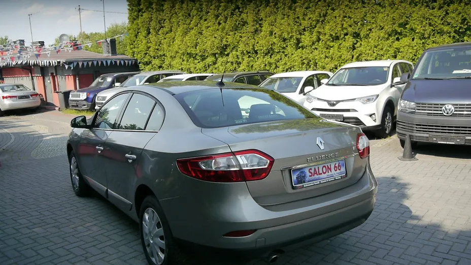 RENAULT Fluence -