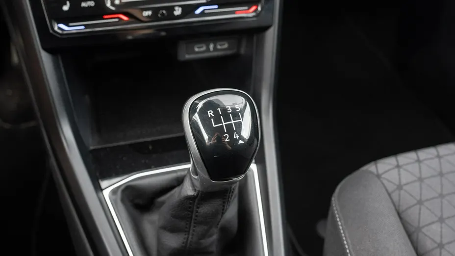 VOLKSWAGEN T-Cross -