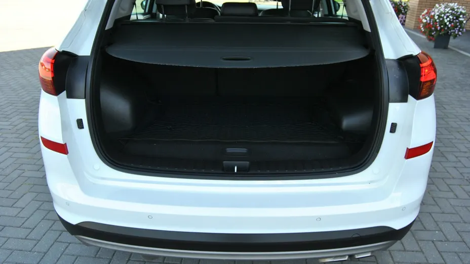 HYUNDAI Tucson -