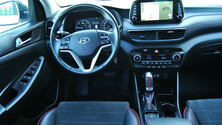 HYUNDAI Tucson -