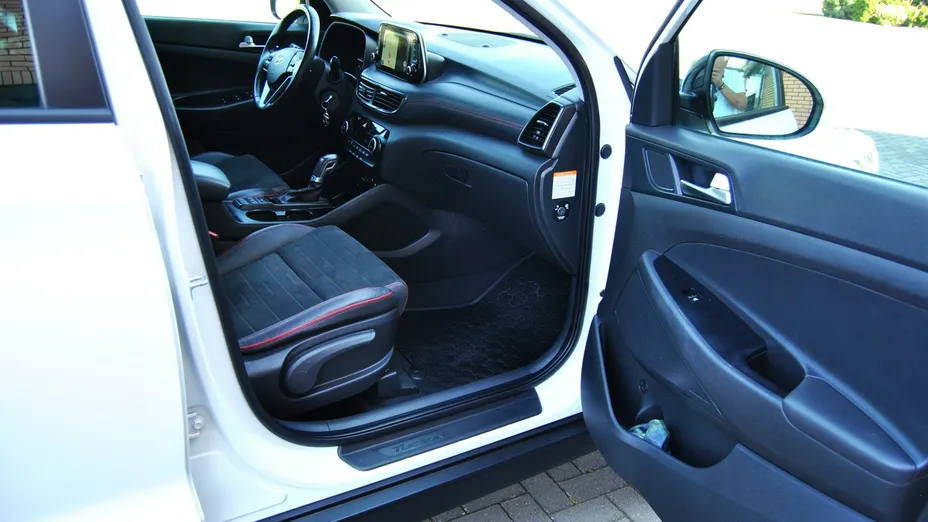 HYUNDAI Tucson -