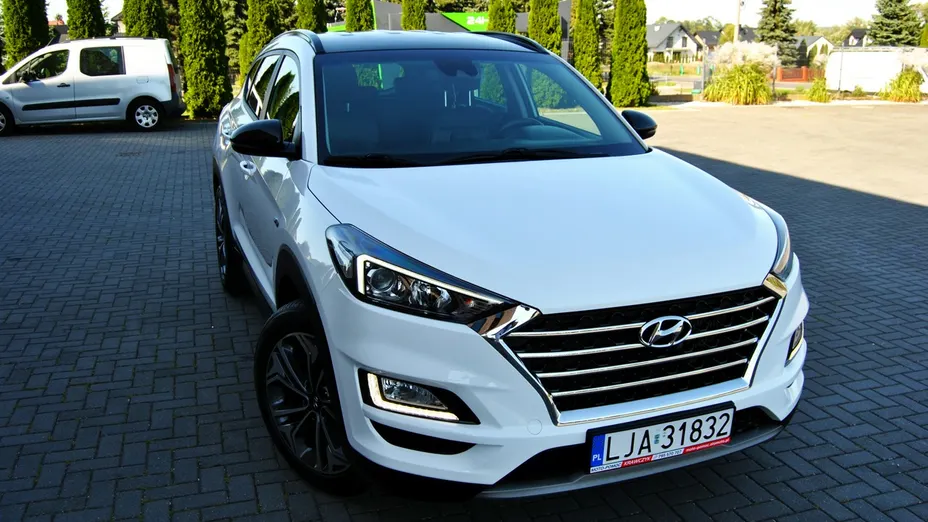 HYUNDAI Tucson -