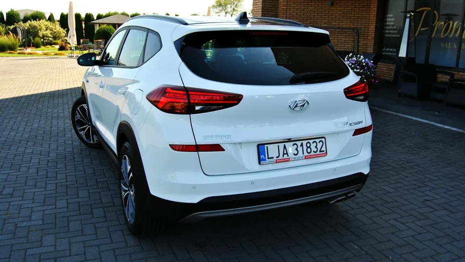 HYUNDAI Tucson -